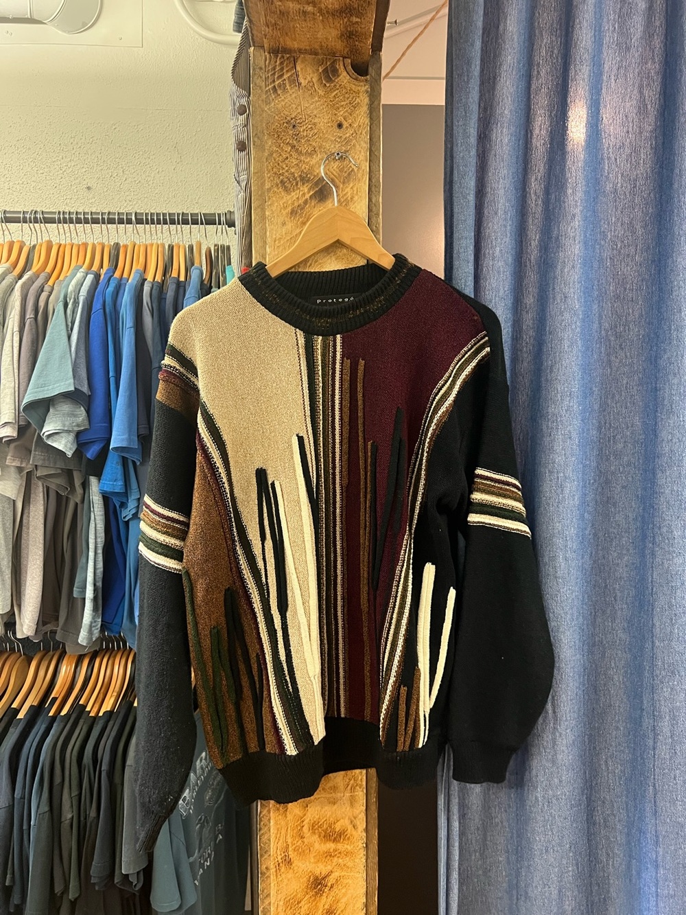 Vintage Maroon/Tan/Black Abstract Pattern Knit Sweater